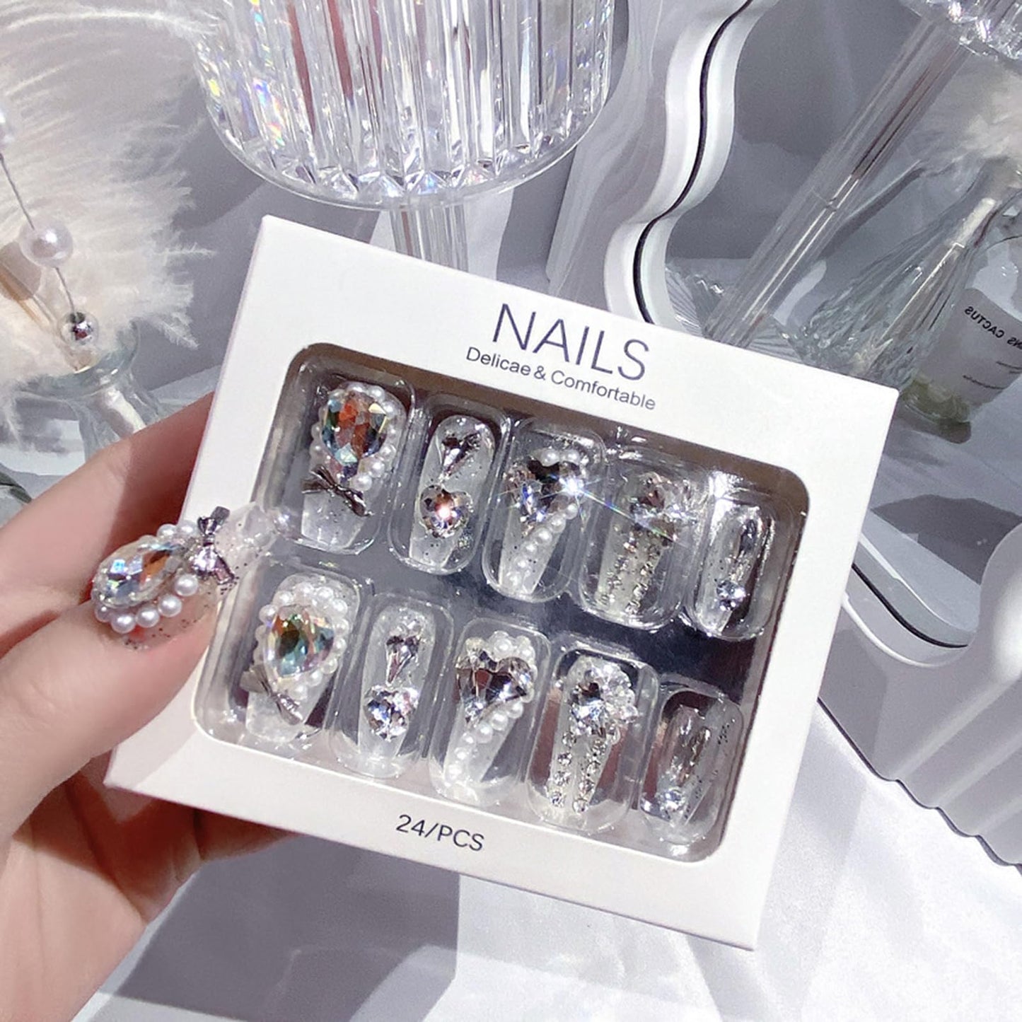 SINHOT Luxury Press on Nails - Long Coffin Fake Nails 3D Handmade Hearts & Pearls Reusable False Nails with Rhinestone Designs,DIY Artificial Nail Art, 24pcs