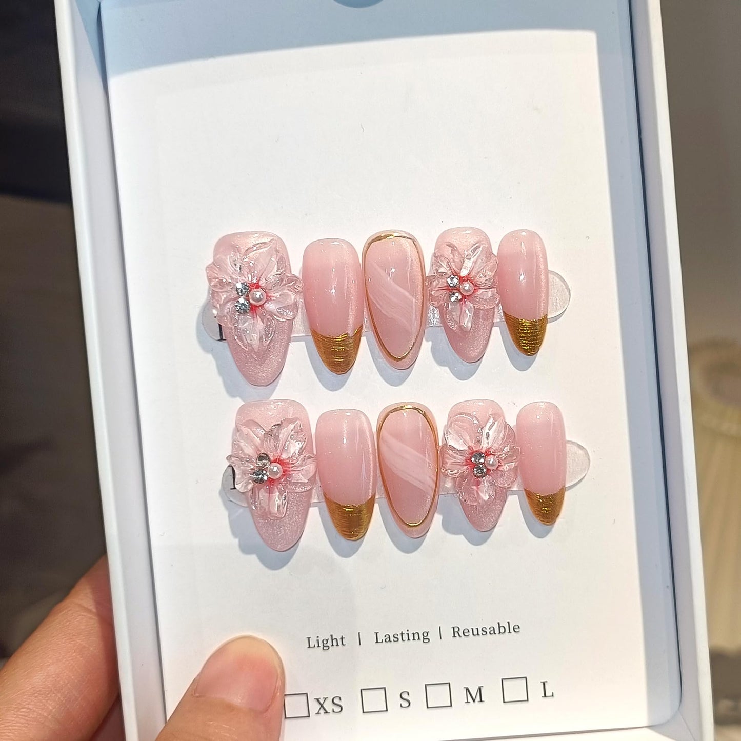 TENPAL Cat Eye Nude Pink Gold French Tips Press on Nails Medium Almond with 10Pcs Kit, Removable Summer Floral Blush Simple Cute Design for Women(XS)