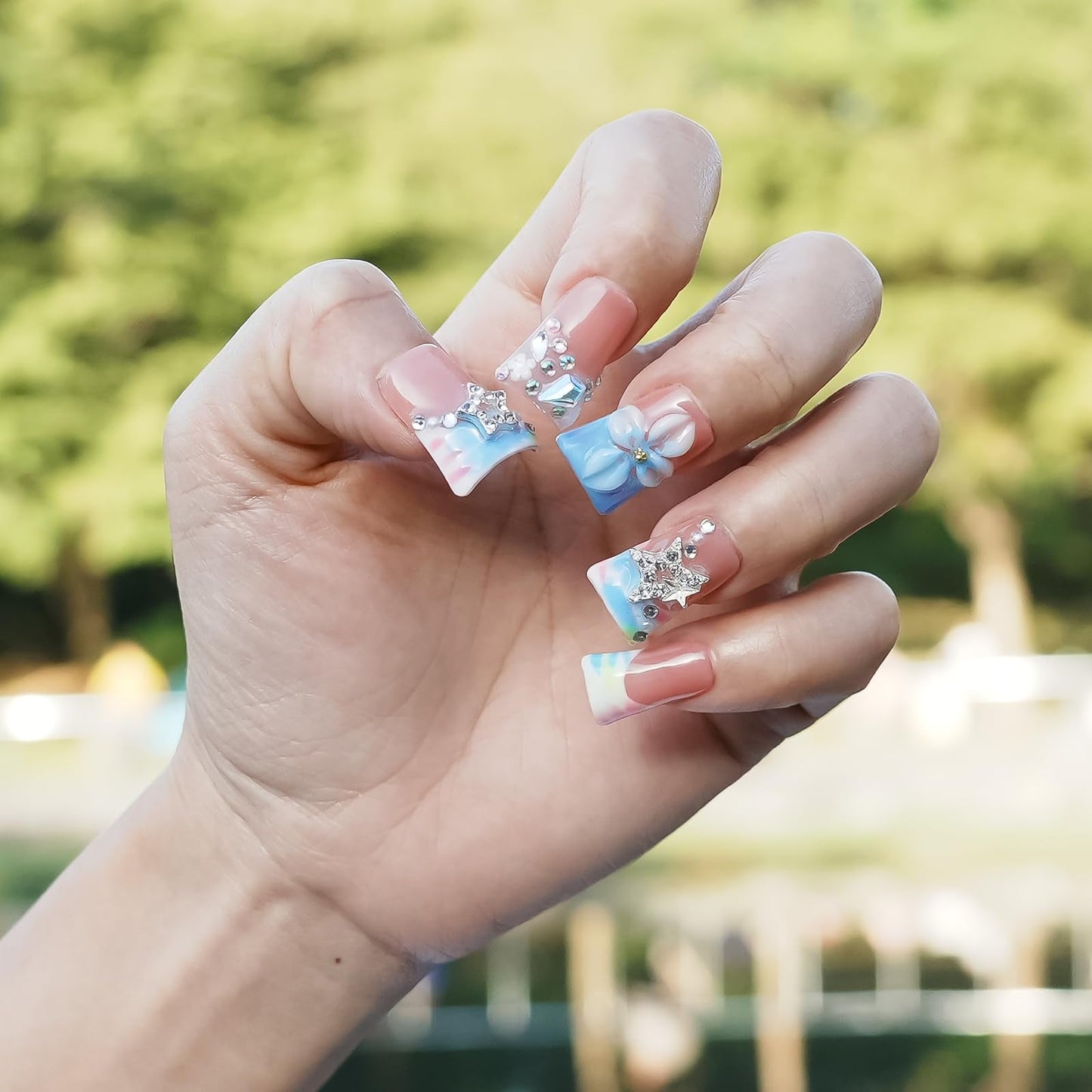 Tesytto Press on Nails Duck Shape with 3D Floral Metallic Star Rhinestones, Luxury Reusable Acrylic Fake Nails Blue French Tip Nude Pink False Nails (Pastel Pink-Blue Stellar,L)