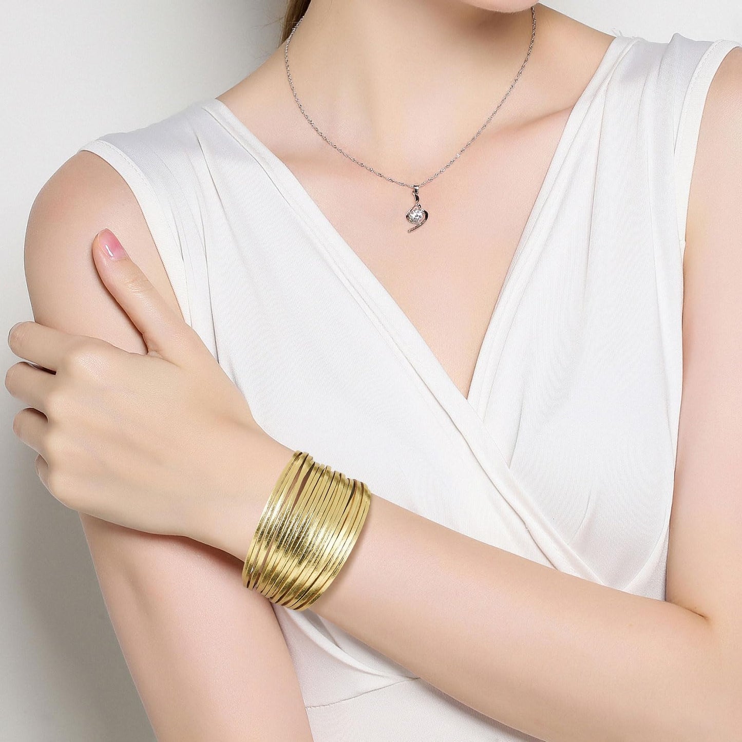 QIUTIMIY Leather Bracelets for Women Trendy Boho Cuff Bracelet Layered Bangle with Clasp Hand Wrist Jewelry Western(Style 4-Gold)
