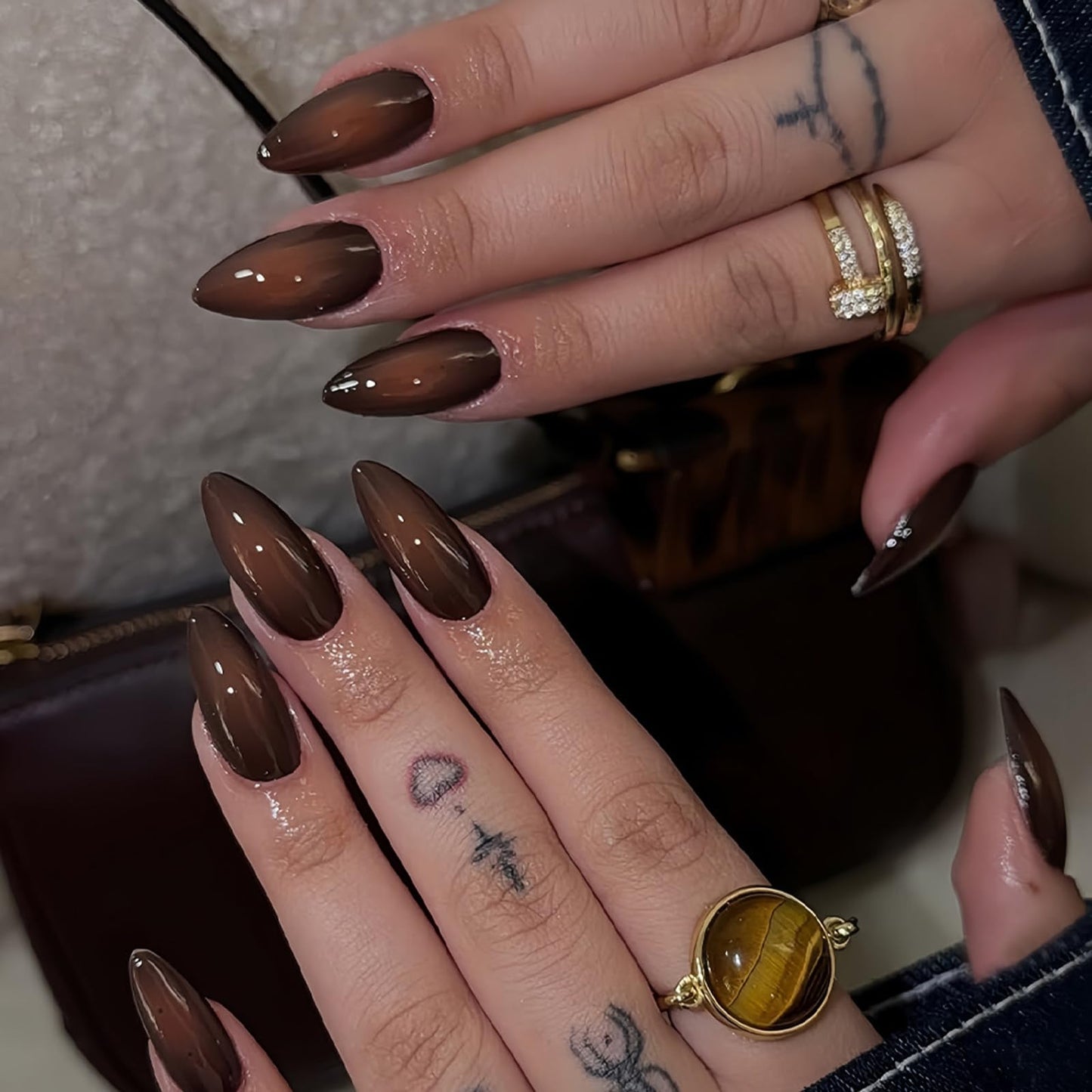 IMSOHOT Press on Nails Almond Medium Fake Nails Black Brown Ombre False Nails Glossy Full Cover Stick on Nails for Women 24Pcs