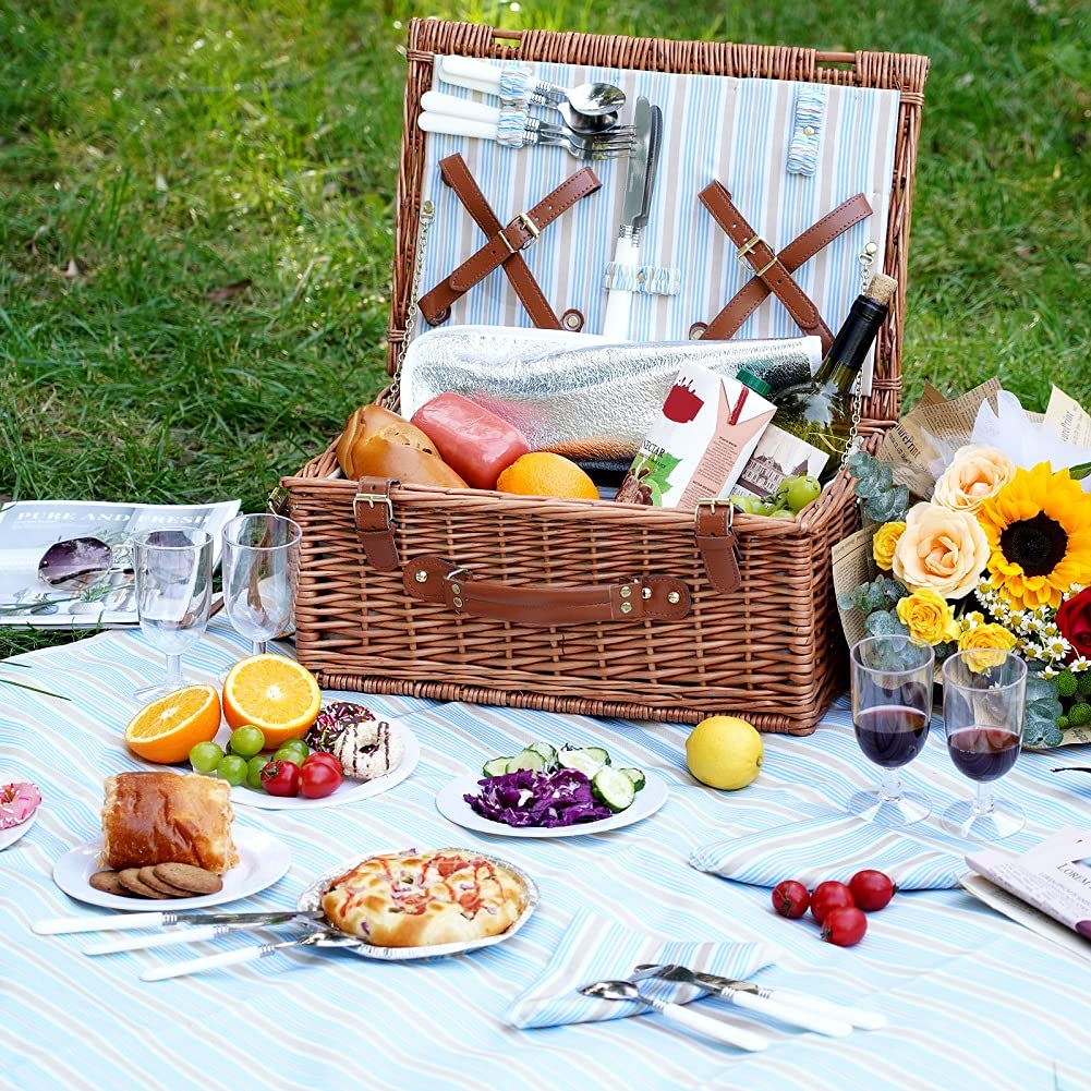 HappyPicnic Wicker Picnic Basket Set for 4 Persons | Large Willow Hamper with Large Insulated Cooler Compartment, Waterproof Blanket and Cutlery Service Kit-Classical Brown