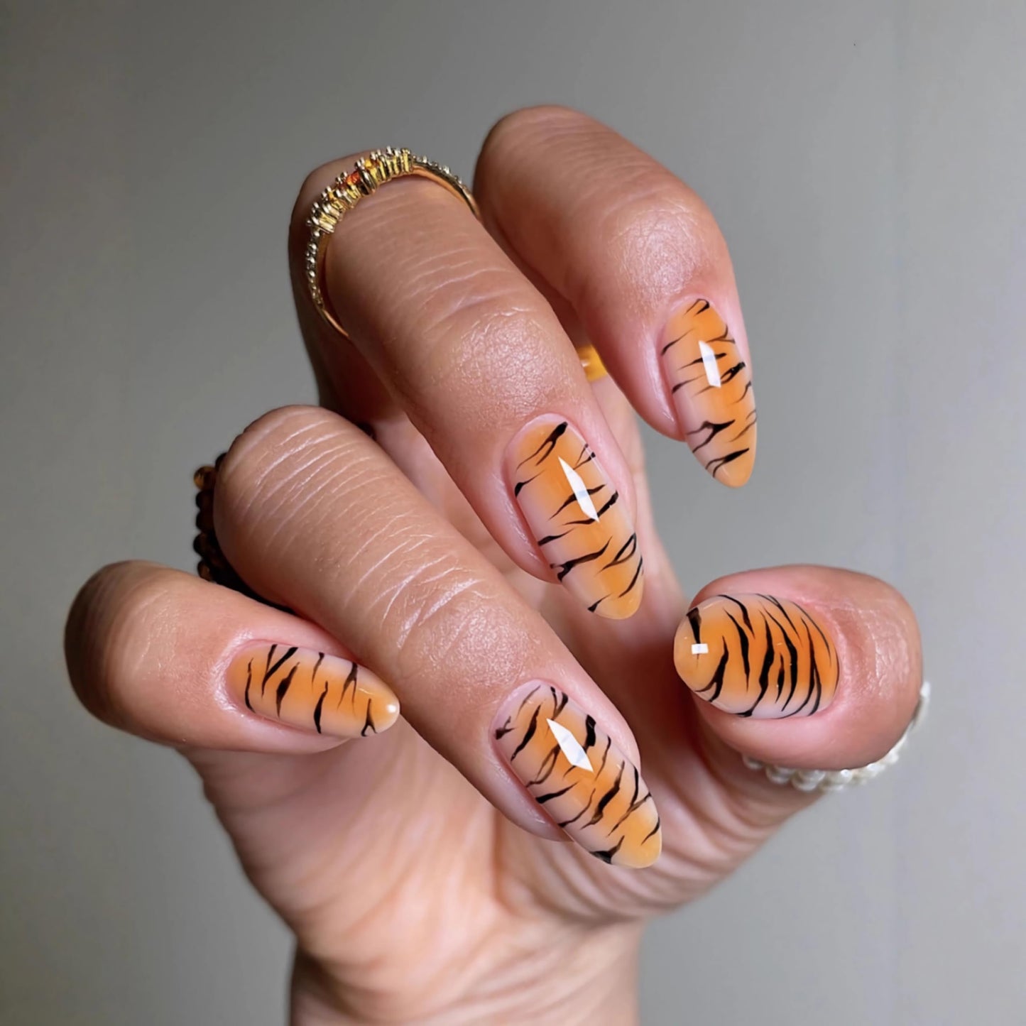 BABALAL Medium Almond Press on Nails - Brown Orange Ombre Tiger Print Acrylic Nails, 24 Pieces Fall Y2K Trendy Glossy Full Cover Glue on Nails for Women and Girls