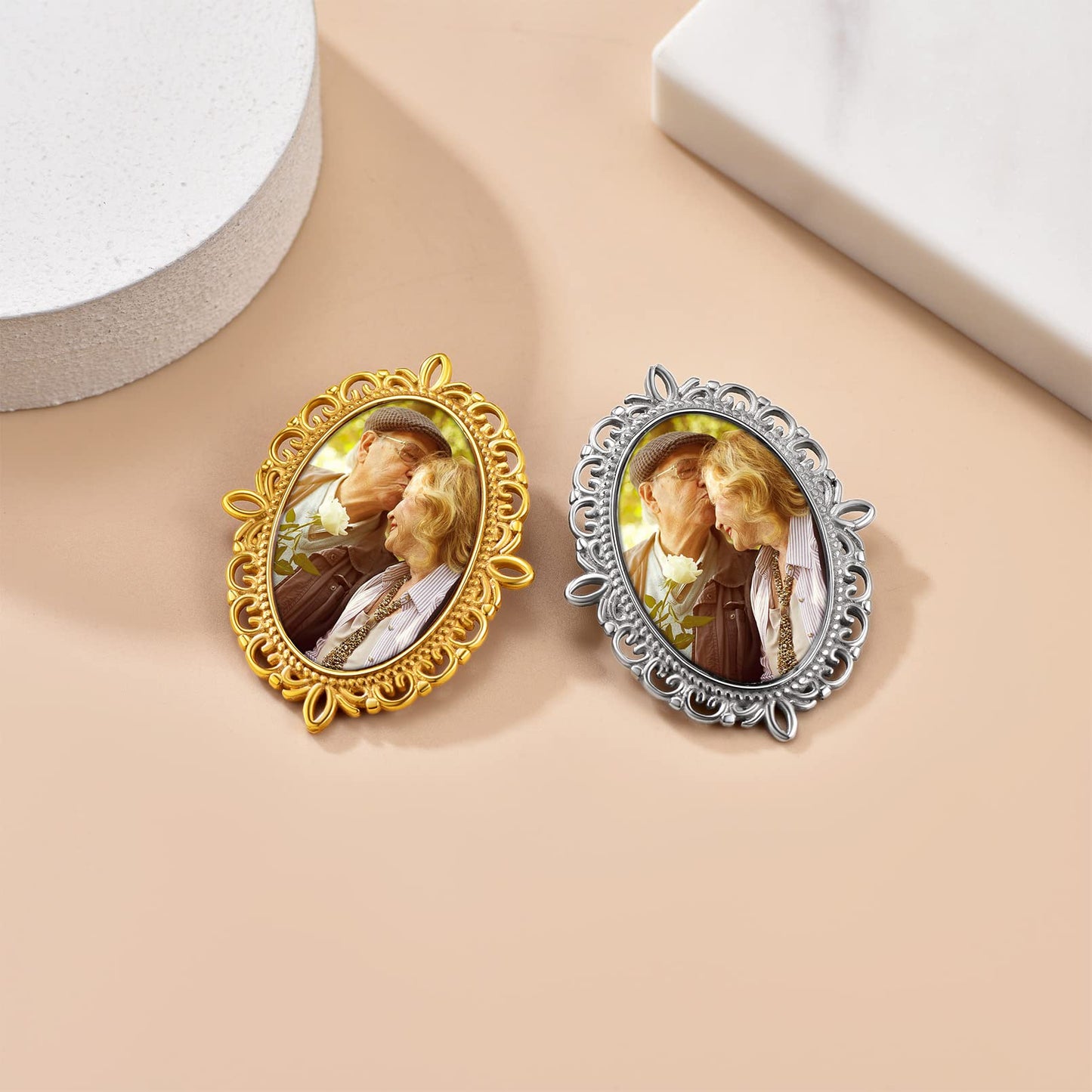 Custom4U Customized Brooch Photo Wedding Bouquet Charm Memorial Keepsake Boutonniere Pin Customized Memorial Gift for Mother of Bride Groom Or Flowers