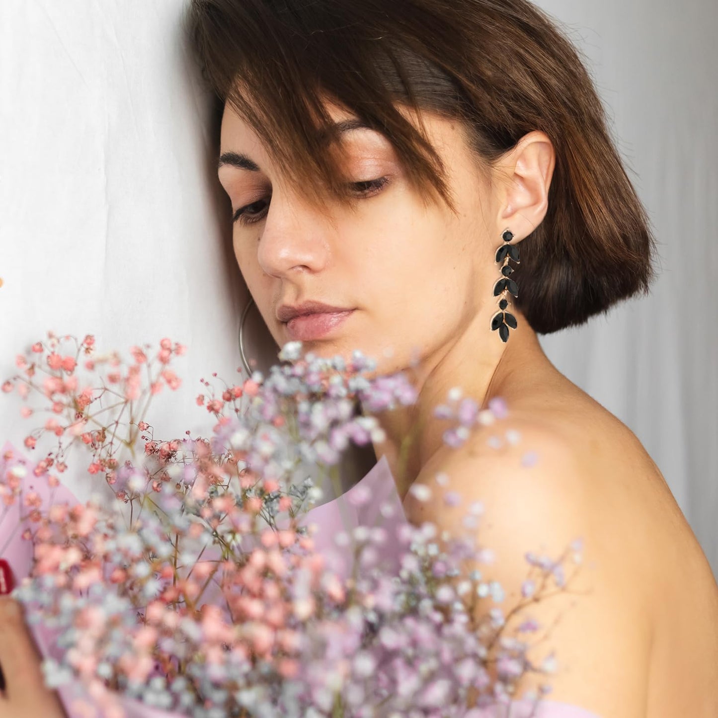 GAOKOXI Silver Wedding Rhinestone Dangle Earrings Elegant Bridal Crystal Drop Earrings for Women Bridesmaids Guest Party Prom