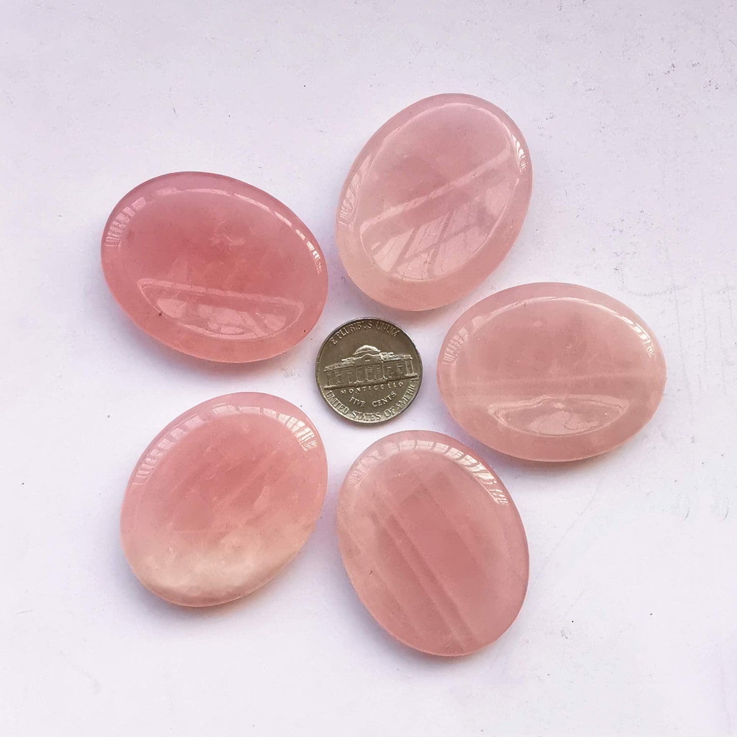 Bacatgem 1 Pcs Natural Rose Quartz Crystal Thumb Worry Stone,Stress Relax Healing Reiki Crystal Pocket Palm Stones