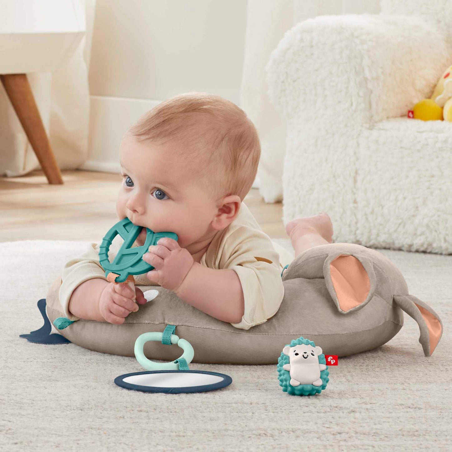 Fisher-Price Baby Toy Tummy Time Fawn Wedge, Animal-Themed Support with Mirror, Teether & Rattle for Developmental Play Newborns Ages 0+ Months