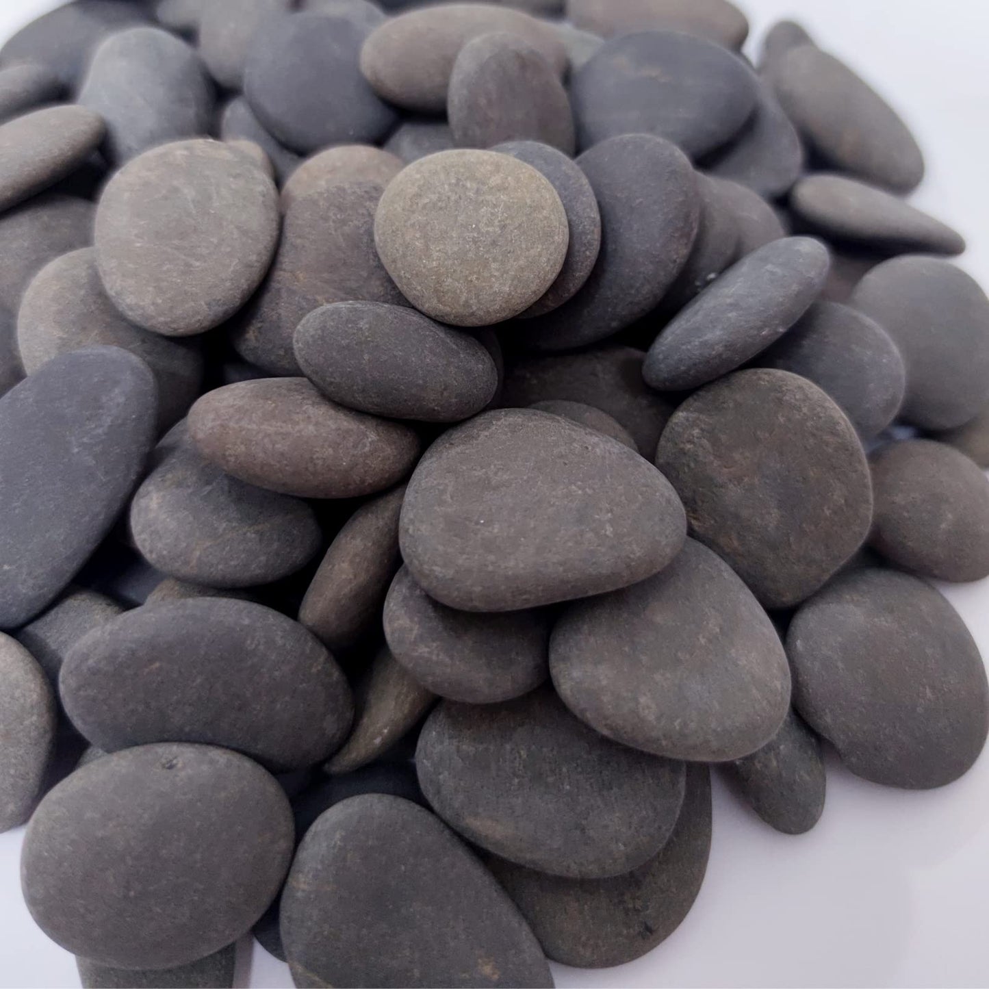 100PCS Painting Rocks - 1-1.5 Inch Flat Smooth River Rocks for Painting, Natural Pebbles & Rocks for Kindness Rocks, Arts Crafts, DIY Projects - Adults & Beginners