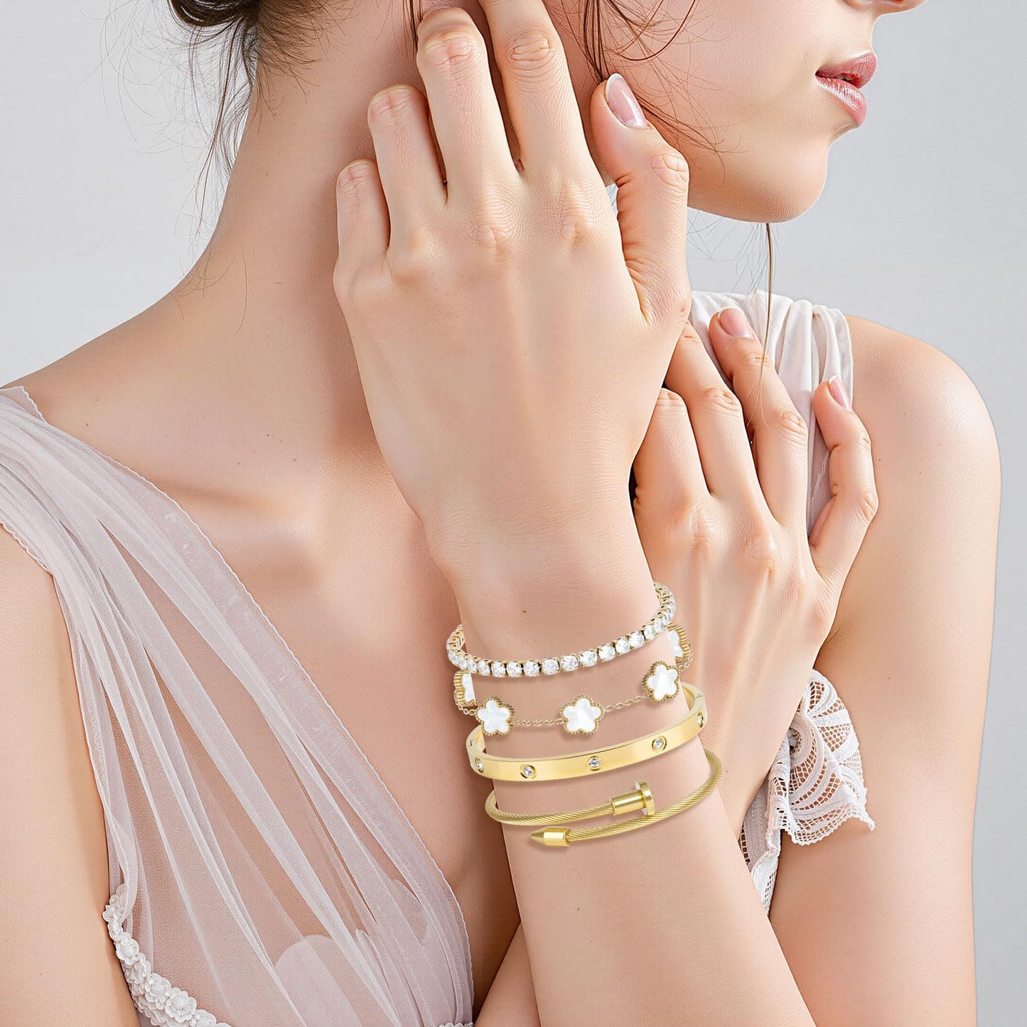 18K White Gold Plated Clover Bracelet Bangle Set, 4pcs Stackable Four Leaf Gold Bracelet Set for Wife Mom Girlfriend