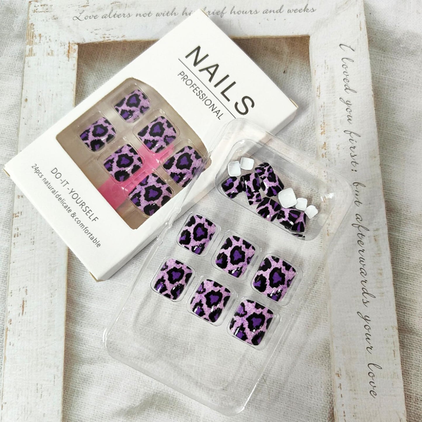 24Pcs Press on Toenails Short Leopard Print Fake Toe Nails Designs Purple Black Snake Scale Design False Toenails Acrylic Toe Nail Press ons Artificial Stick on Toenails for Coquette Women