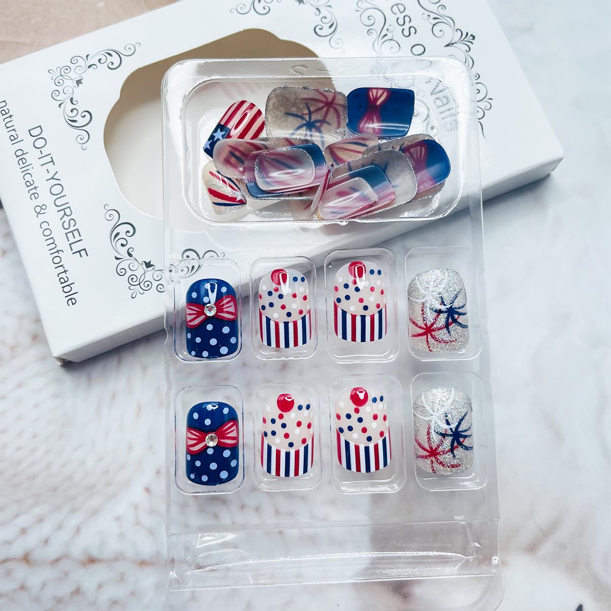 4th of July Press on Nails Short Square Fake Nails with American Flag Glitter Fireworks Designs Independence Day False Nails Polka Dot Stripe Bow Cute Artificial Glue on Nails for Women Girls 24Pcs