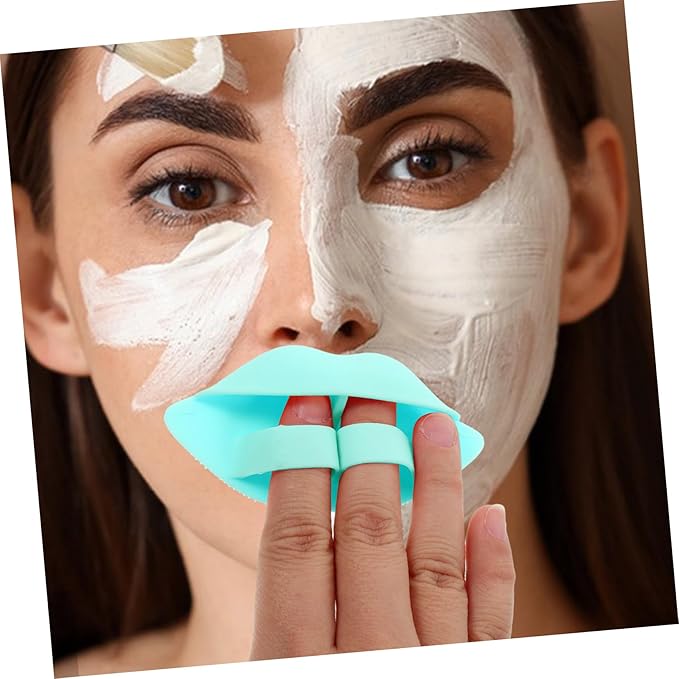 3Pcs Lip Face Cleansing Brush Exfoliating Tool for Makeup Removal Portable Facial Scrubber for Women Lightweight and Travel Friendly Face Wash Tool