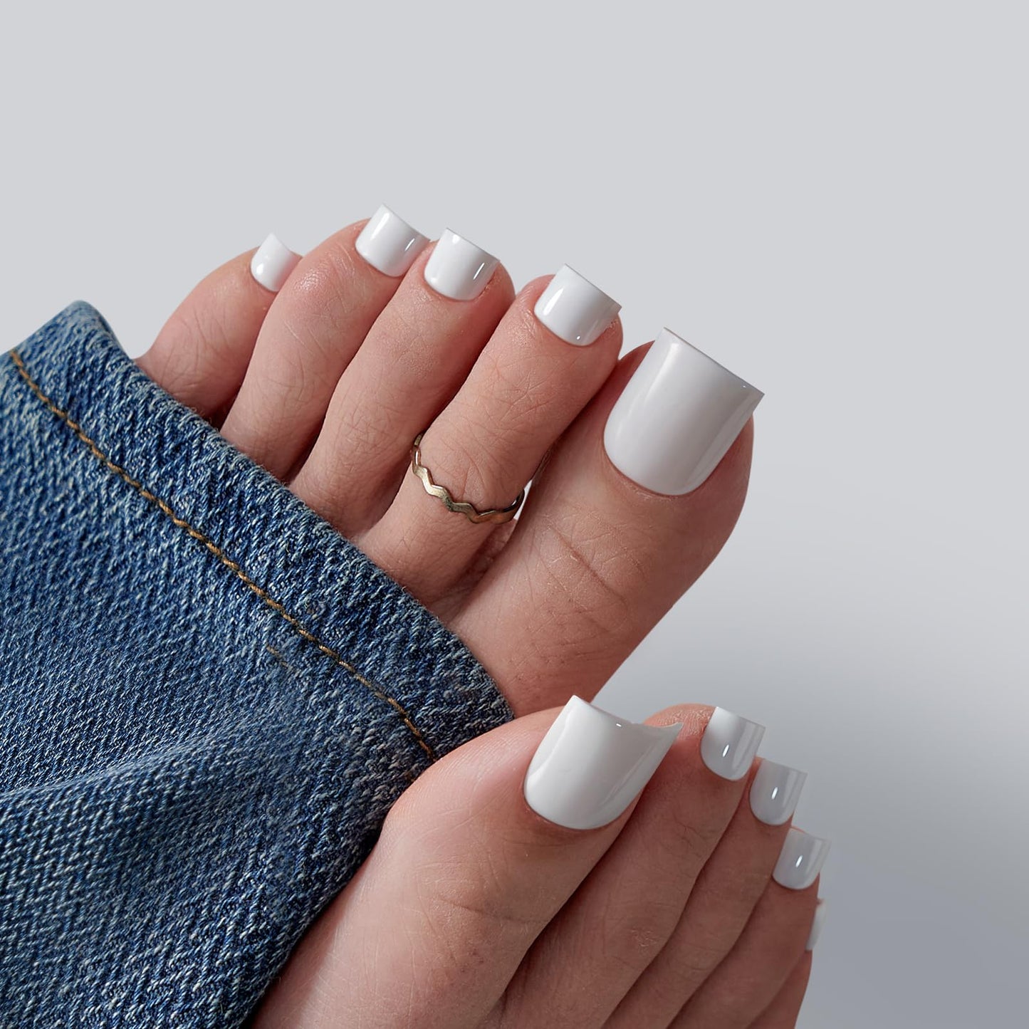 BTArtbox Press On Toenails - Sharp Square Opaque White Toe Nail Press Ons with Glue for Women, Fake Toe Nail Tips in 15 Sizes - 30 Toenails Kit, Ivory White