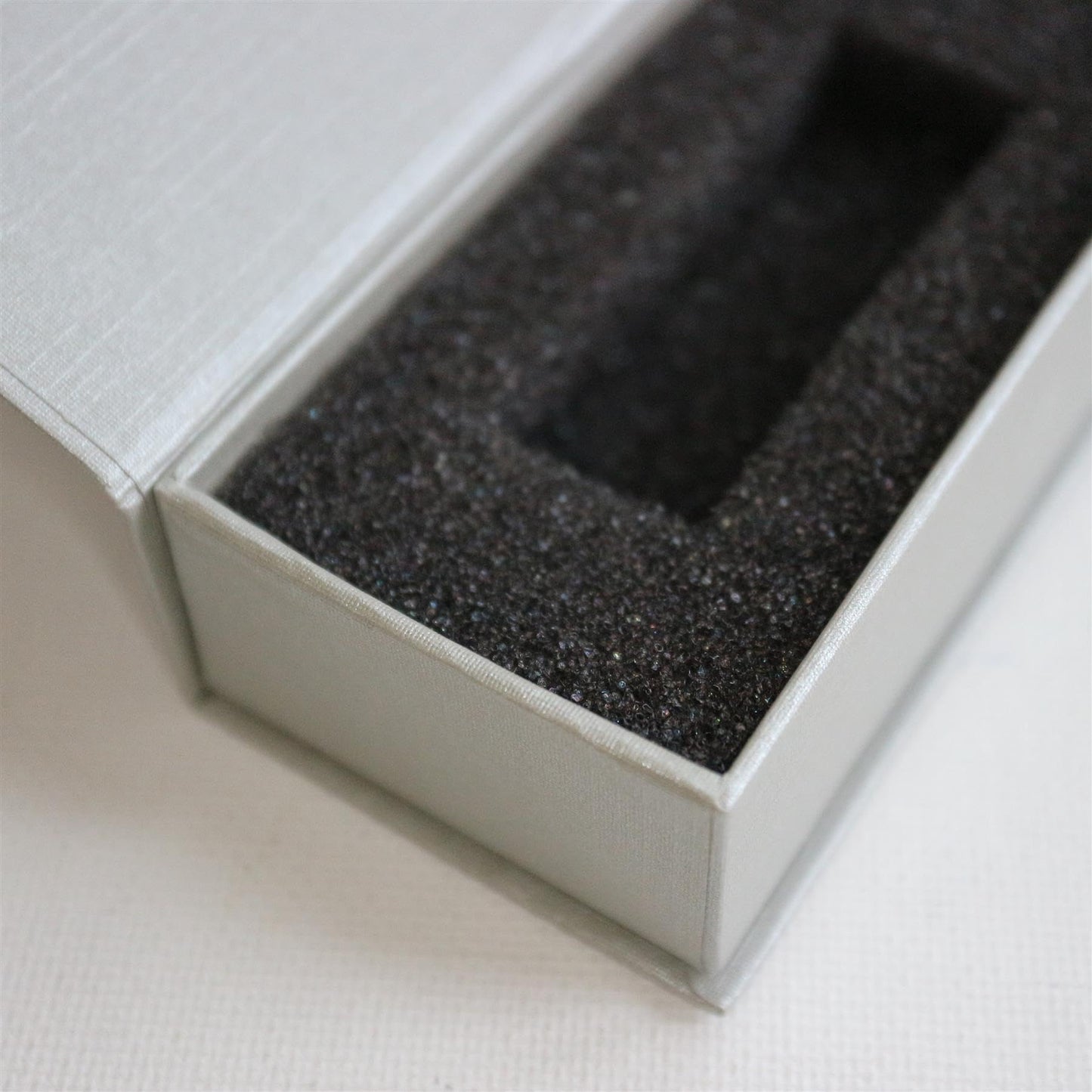 Caterpillar Red 4 x Magnetic USB Presentation Gift Boxes, Silver Grey Colour, flash drives, removable drives, Wedding Presentation Gift Box, Photography, 4 in., Present Gift