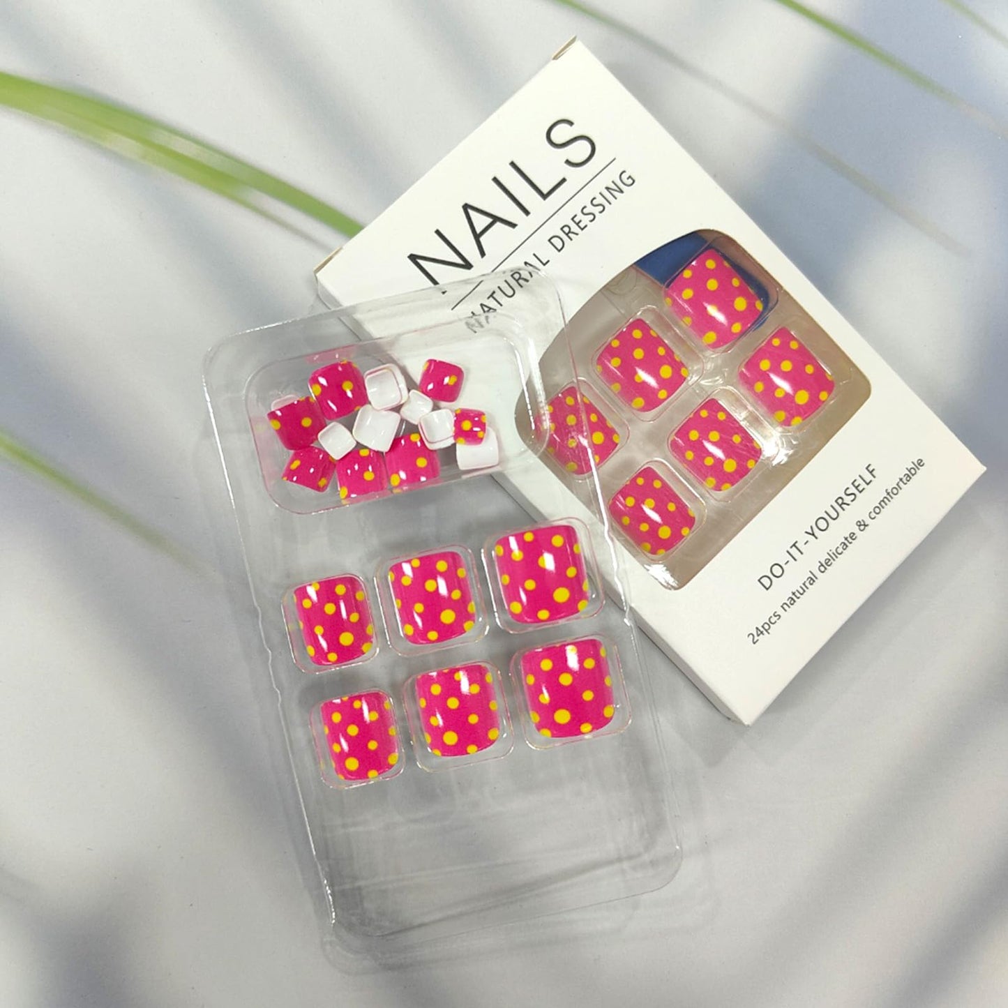 GCSQW Press on Toenails Short Square Fake Toenails Pink Acrylic Toe Nails with Yellow Dots Design Cute Glossy False Toenails Reusable Full Cover Glue on Toe Nails for Coquette Women 24Pcs