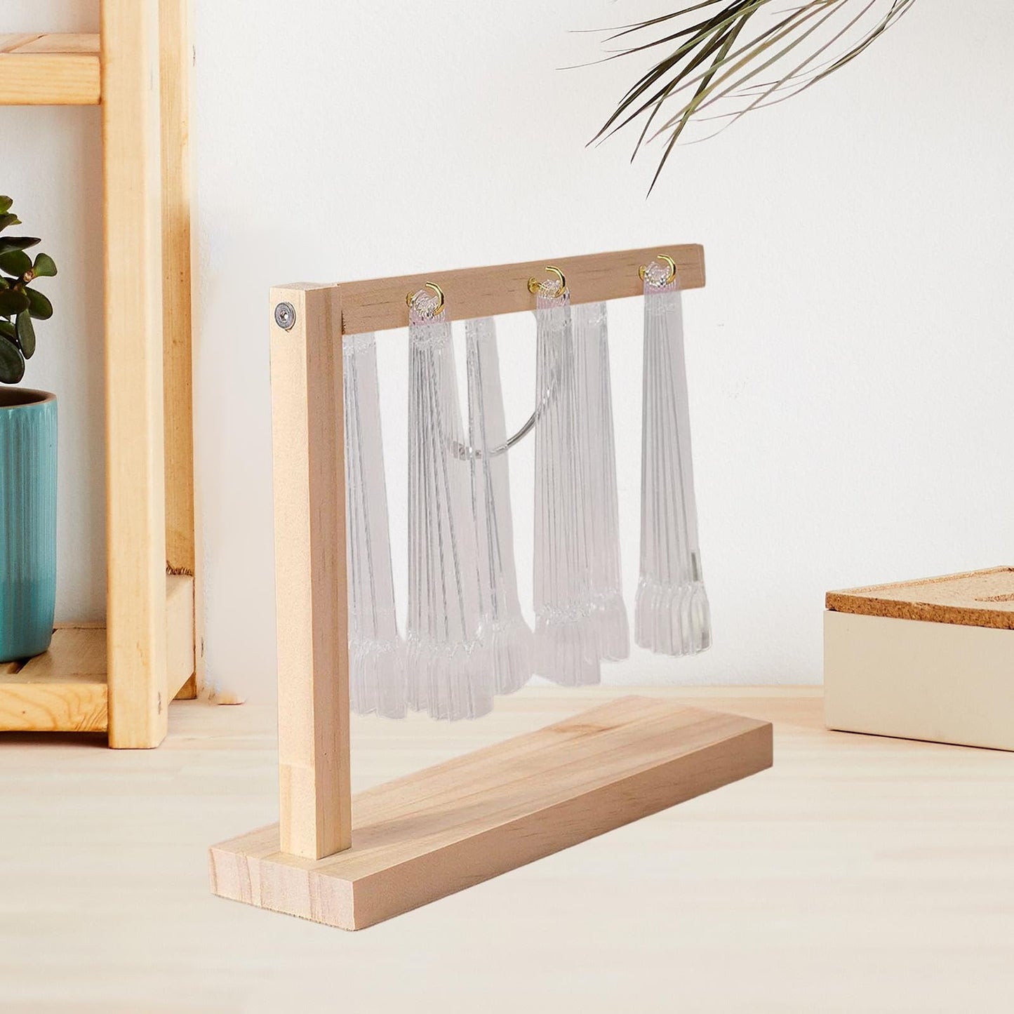 Teruyol Nail Swatch Sticks Display Stand Storage Manicure Tool Gift Organizer Rack for Women Home False Nails Sample Tips, L 20x6x17.5cm