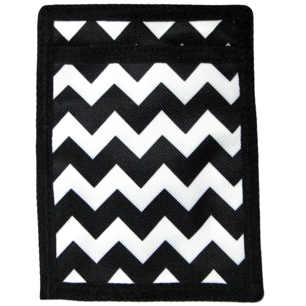 6 Piece Protective Lab Coat Pocket Organizer Kit has Popular Black and White Chevron Pattern