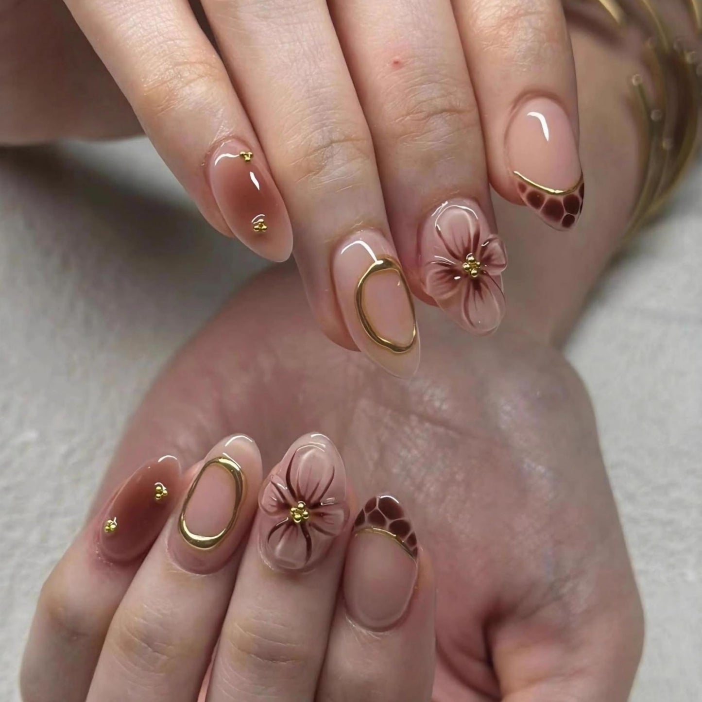 Short Press on Nails Almond Fake Nails Brown Artificial Nail Floral and Gold Charm Designs Stick on Nail for Women 30pcs