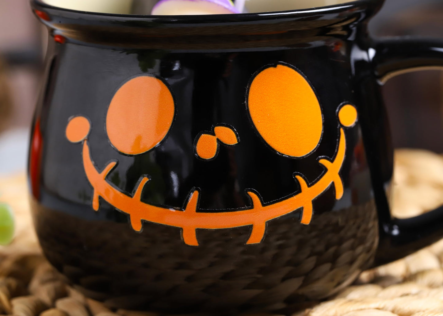 EAKE Halloween Ghost Mug Scented Candle - Black Novelty Cup with Ghost & Pumpkin Designs, White Peach Oolong Scent, Soy & Beeswax Blend, 30-Hour Burn, Novelty Spooky Gift for Halloween, Birthday