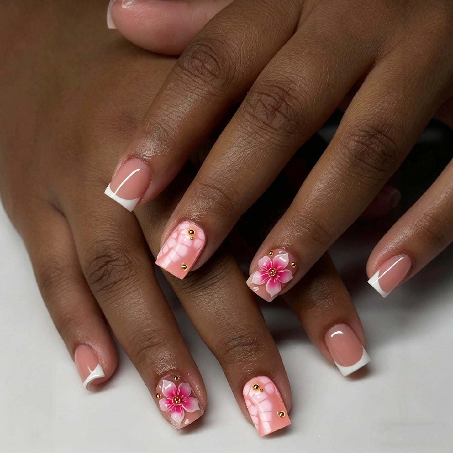Press on Nails Handmade 3D Pink White Gradient Flower False Nails Short Square Fake Nail Glossy White French Tip Elegant Floral Style Thick Acrylic Nail Salon Quality Stick on Nails for Women (M)