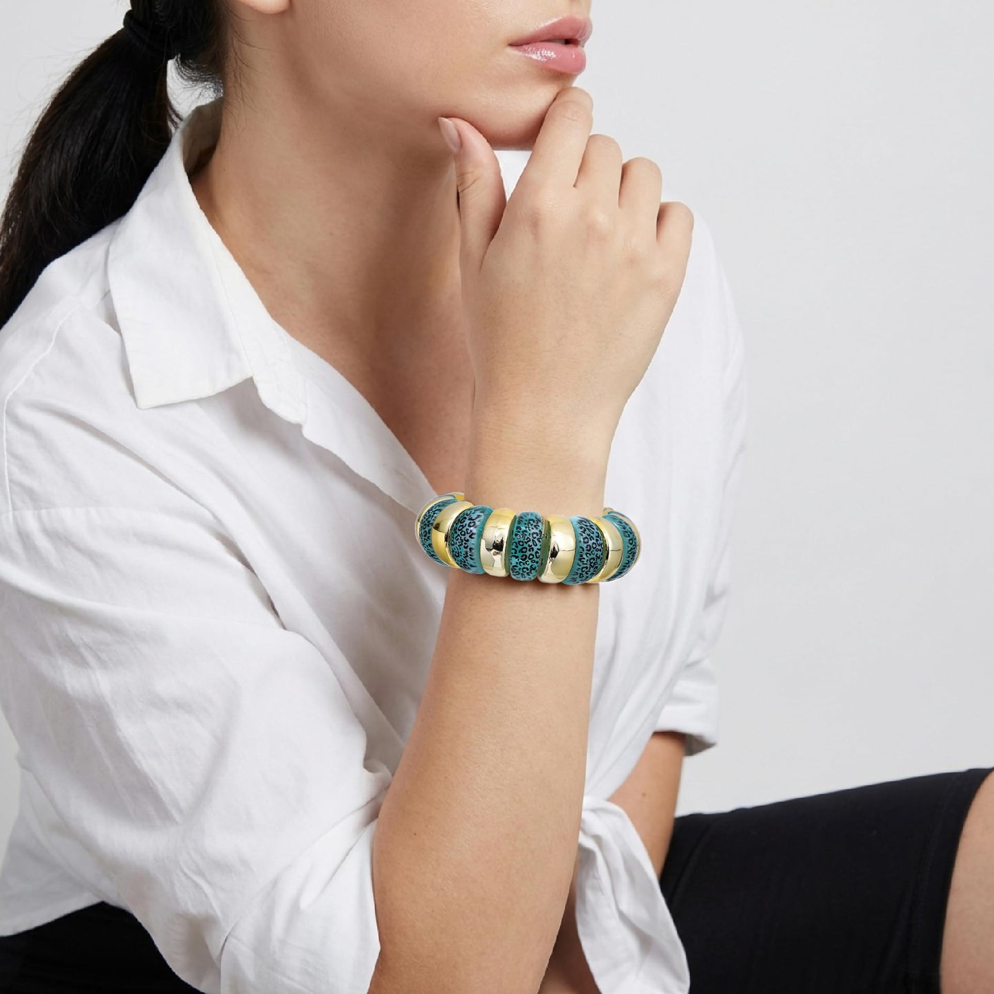 GOOJIDS Leopard Beaded Gold Plated Bangles Bracelet Chunky Bamboo Tube Curved Stacking Clear Acrylic Colorful Beads Stretchable Plated Bracelets Set For Women