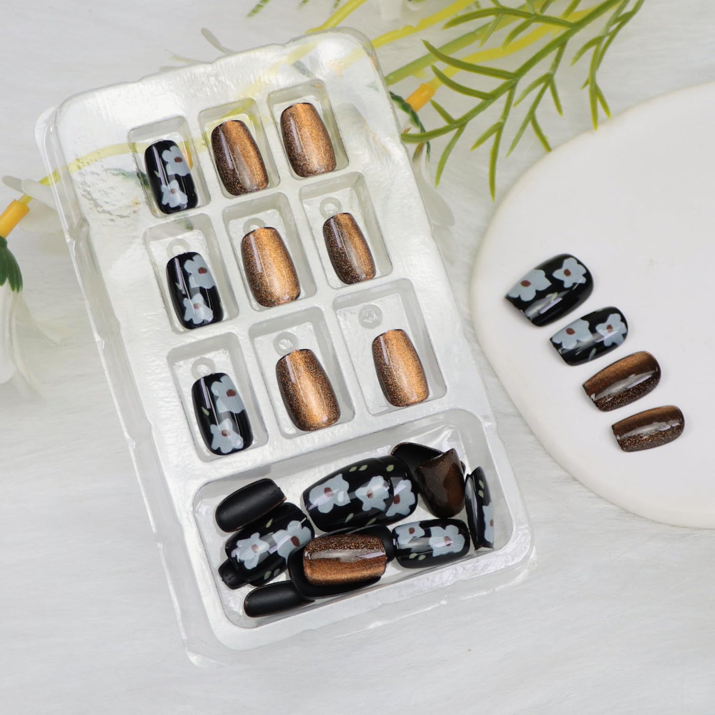 Coffin Press on Nails Short Fake Nails Brown Black Nails Press ons with Glod Glitter White Flower Deign Glossy Short Coffin Acrylic Artificial Stick on Nail for Women 24Pcs