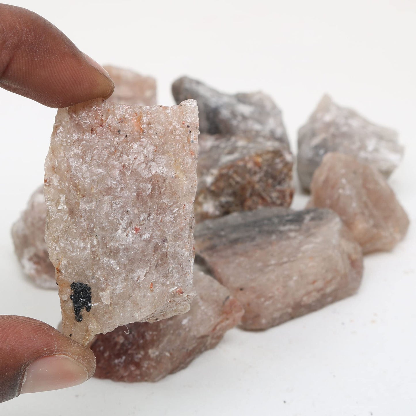 REAL-GEMS Natural Raw Healing Crystals Rough Stones for Tumbling, Cabbing, Polishing, Wire Wrapping, Wicca & Reiki Crystal Healing, Mix Gemstones,7 Chakra (Rutilated Quartz)