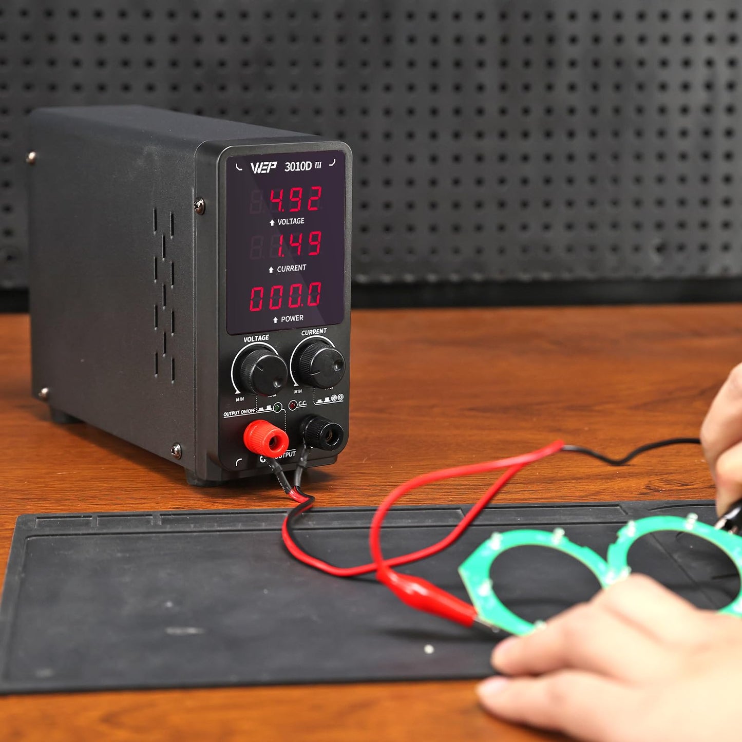 WEP 3010D-III DC Variable Power Supply 30.00V 10.00A High Precision Bench Lab Power Supply with Alligator Clips for anodizing kit, Electroplating, arduino, breadboard