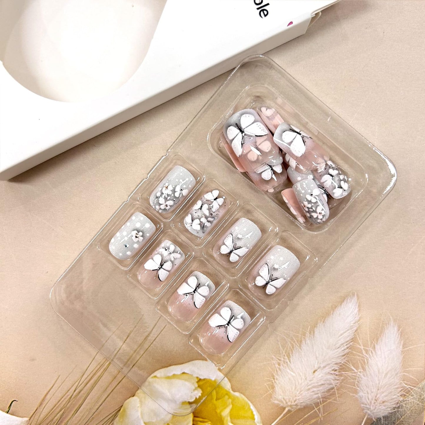 Butterfly 3d Press on Nails Short Square Nails Nude Pink Gradient False Nails Press Nails with Rhinestones Design Acrylic Nails Full Cover Artificial Coffin Nails Acrylic Stick on Nails for Women
