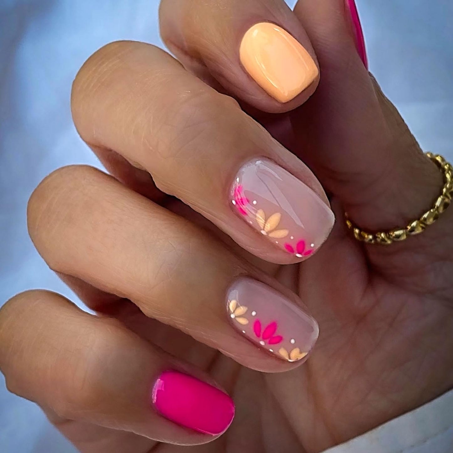 Square Press on Nails Short Fake Nails with Flower Floral Designs Nails Press ons Pink Brown Glue on Nails Glossy Acrylic Nails Simple False Nails Spring Summer Stick on Nails for Women 24 Pcs