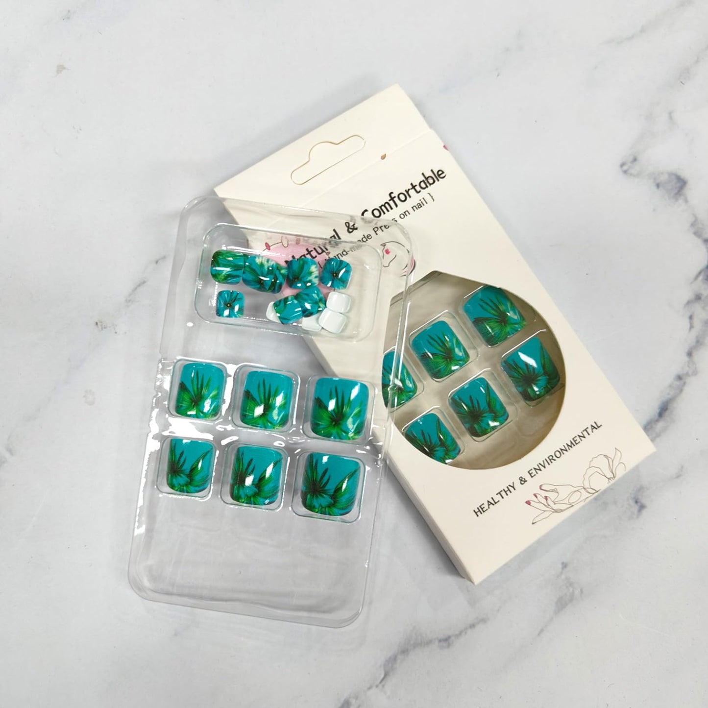 Summer Press on Toenails Short Square Fake Toe Nails with Coconut Tree Leaves Design Glossy Blue Glue on Toe Nails Green Leaf False Toenails Full Cover Acrylic Toenails for for Women