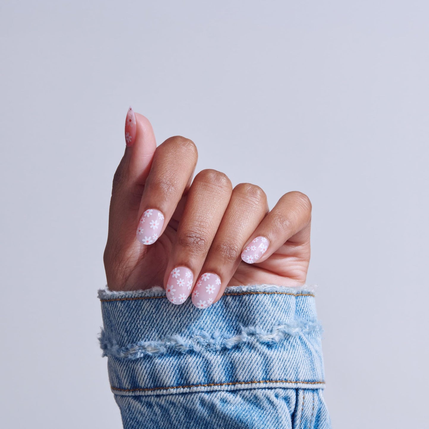 Kiss Core, Press On Nails, Nail glue included, 'Friendship', Pink, Short Size, Round Shape, Includes 32 Nails, 2g Glue, 1 Manicure Stick, 1 Mini File