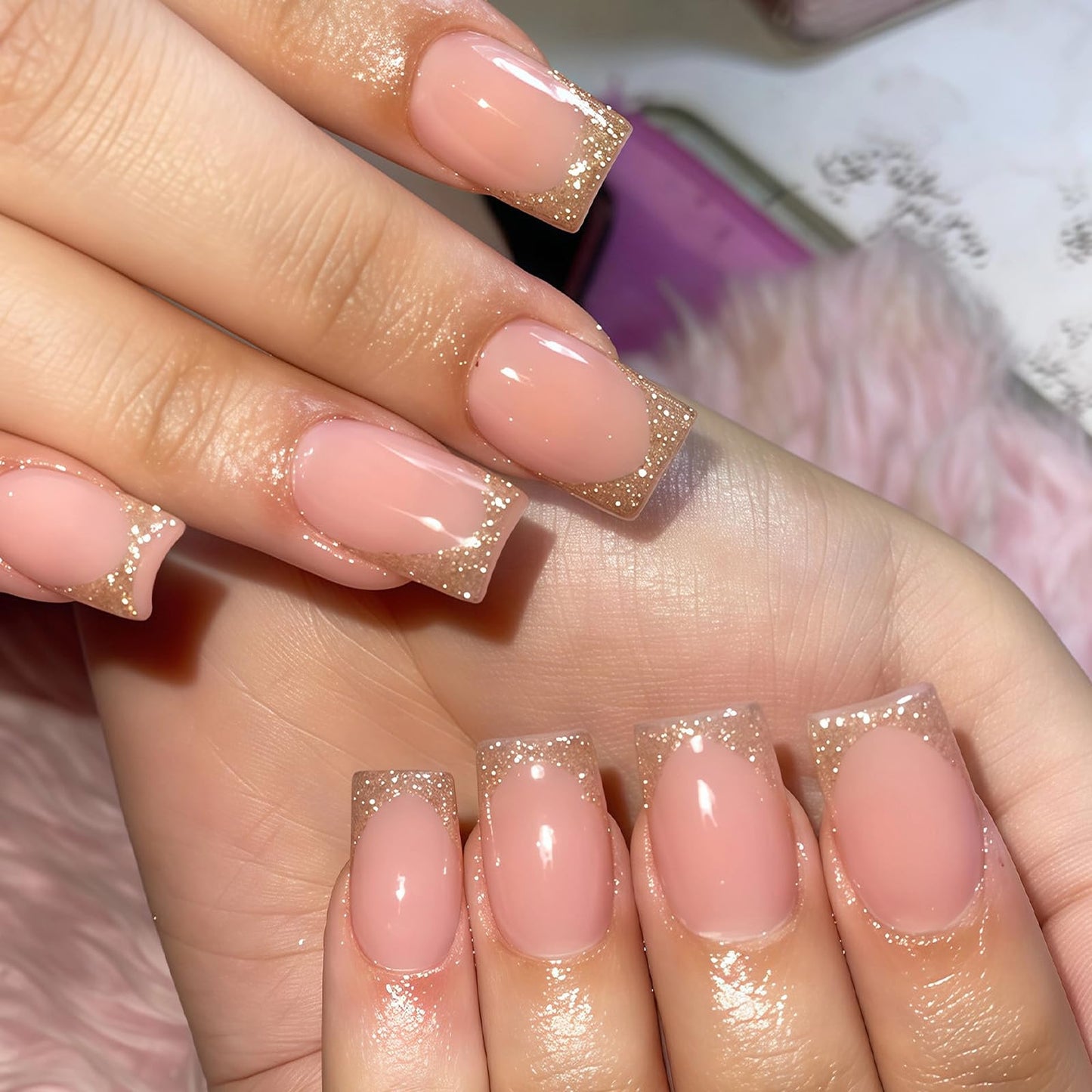 MISUD Press on Nails - Short Square Fake Nails with Bling Gold Glitter, Acrylic French Tip Design 24 pcs