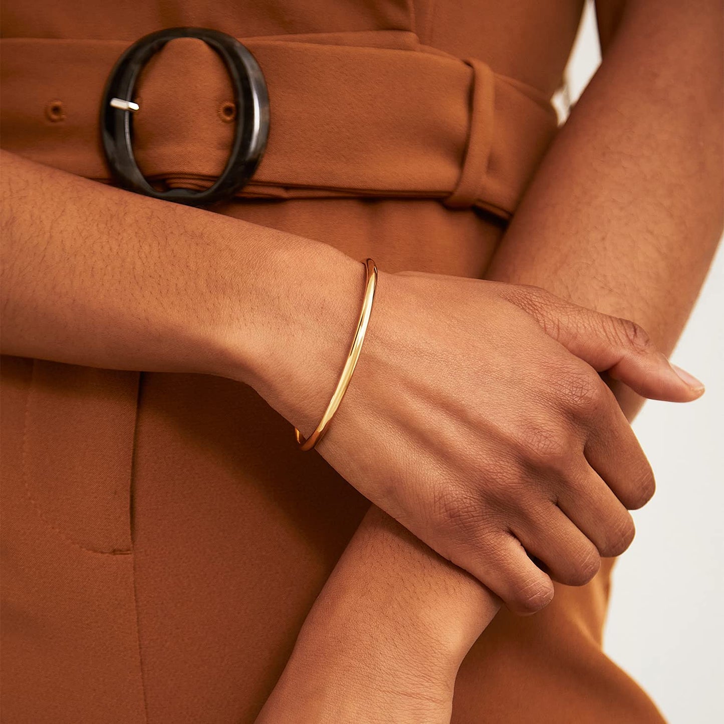 Kainier 3mm 14K Gold Plated Bracelet Stainless Steel Glossy Stackable Thin Round Bangle Bracelet for Women Solid Plain Polished Bracelet Best Gifts for Love