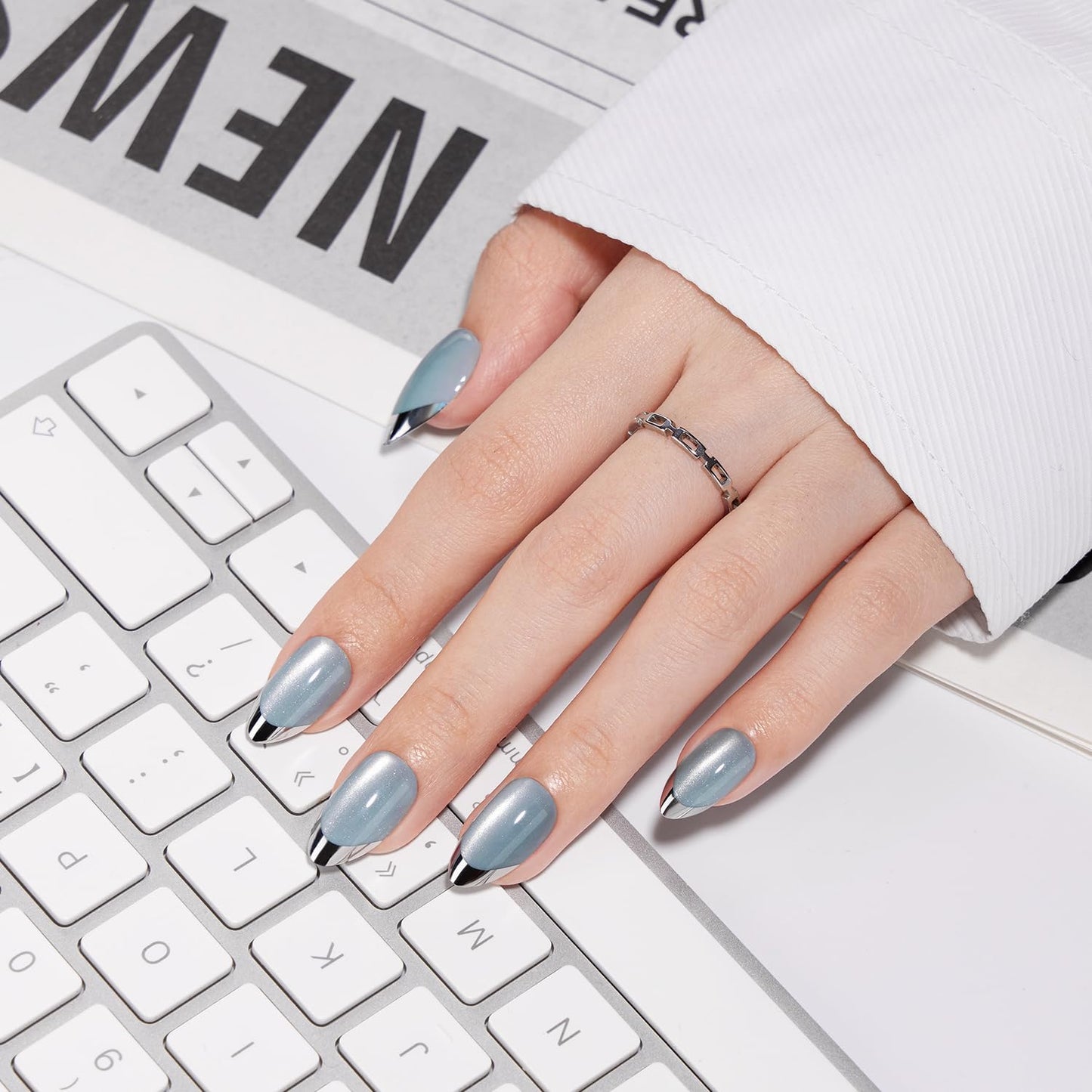 VSALON Almond Short Press on Nails, Silver Chrome Finish Sky Blue Glossy French Tip Reusable False Nails, 32 pcs Opaque Fake Nails Kit in 16 Sizes with Glue & Cuticle Oil