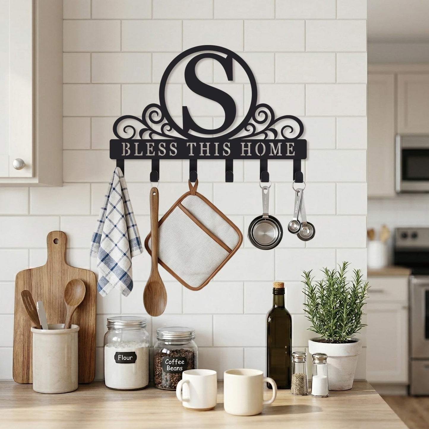 SIFZYJGN Personalized Metal Monogram Key Holder Wall Mount, Custom Letter Metal Key Holder for Wall Key Hooks Coat Rack, Perfect for Bathroom, Living Room, Kitchen