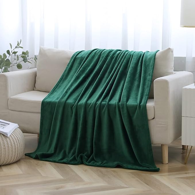 SOCHOW Flannel Fleece Blanket Throw Size, All Season Lightweight Super Soft Cozy Blanket for Bed or Couch, Green, 50x60 inches
