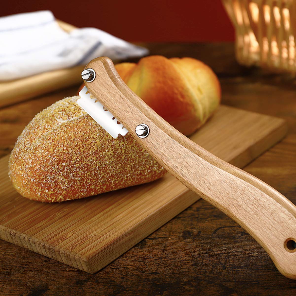 Healeved Bread Lame Dough Scoring Tool Van Wooden Handle 5 Blades, Creative Bread Scoring Tool Bread Slicer Cake Cutter, Acid Dough Bread Blades with Protector Cover