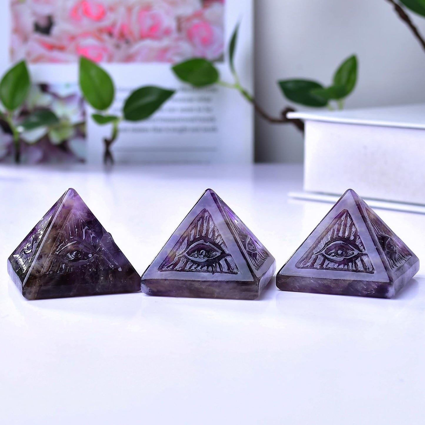 QLRSUXN Amethyst Healing Crystal Pyramid,Natural Stone Purple Pyramid for Meditation, Reiki Energy, Chakra Balancing,Energy Enhancement Great Gift for Home Decor, Office Desk, and Spiritual Practices