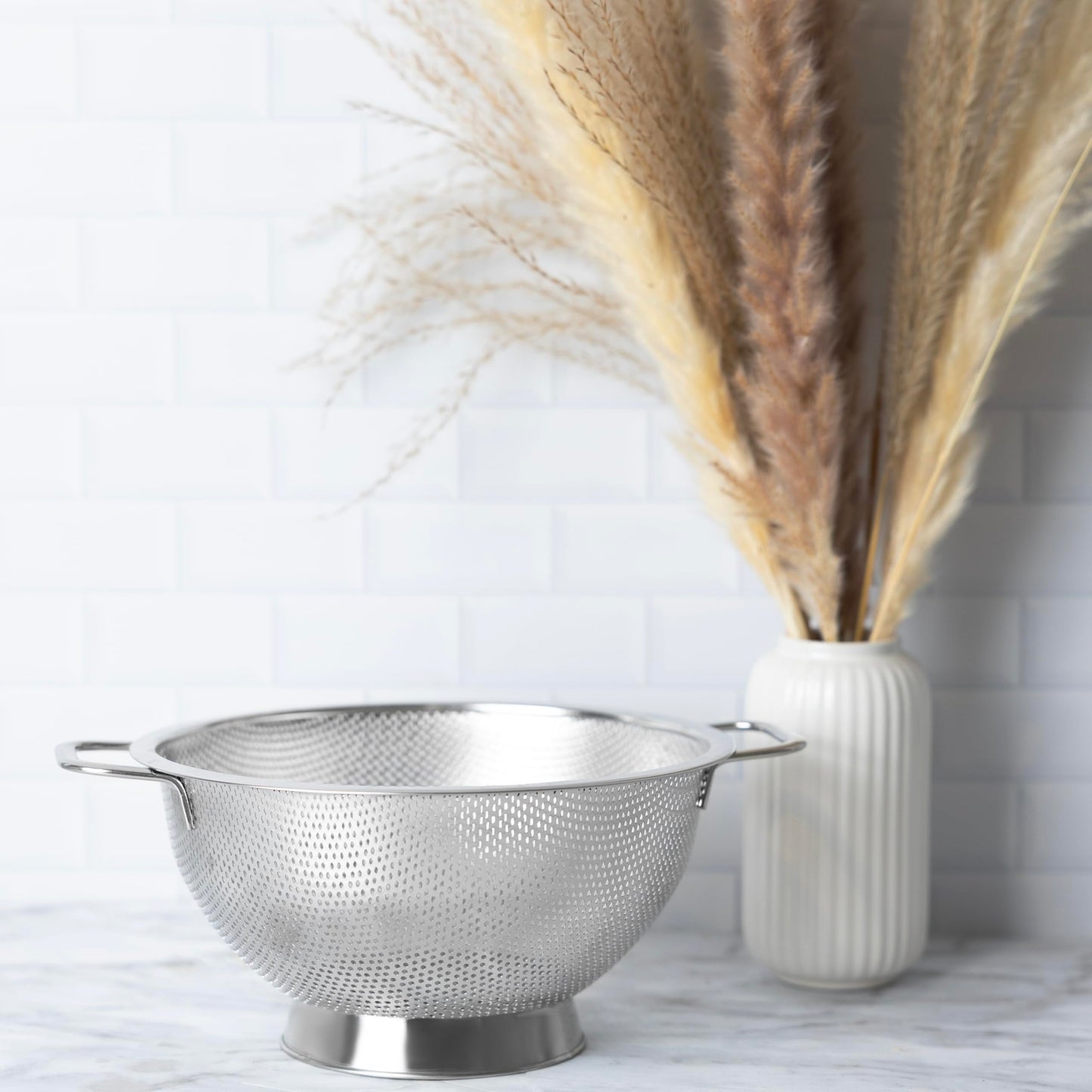 Fox Run Small Stainless Steel Colander, 1 Quart Pasta Strainer With Handles, 7.8” x 9.5” x 4”