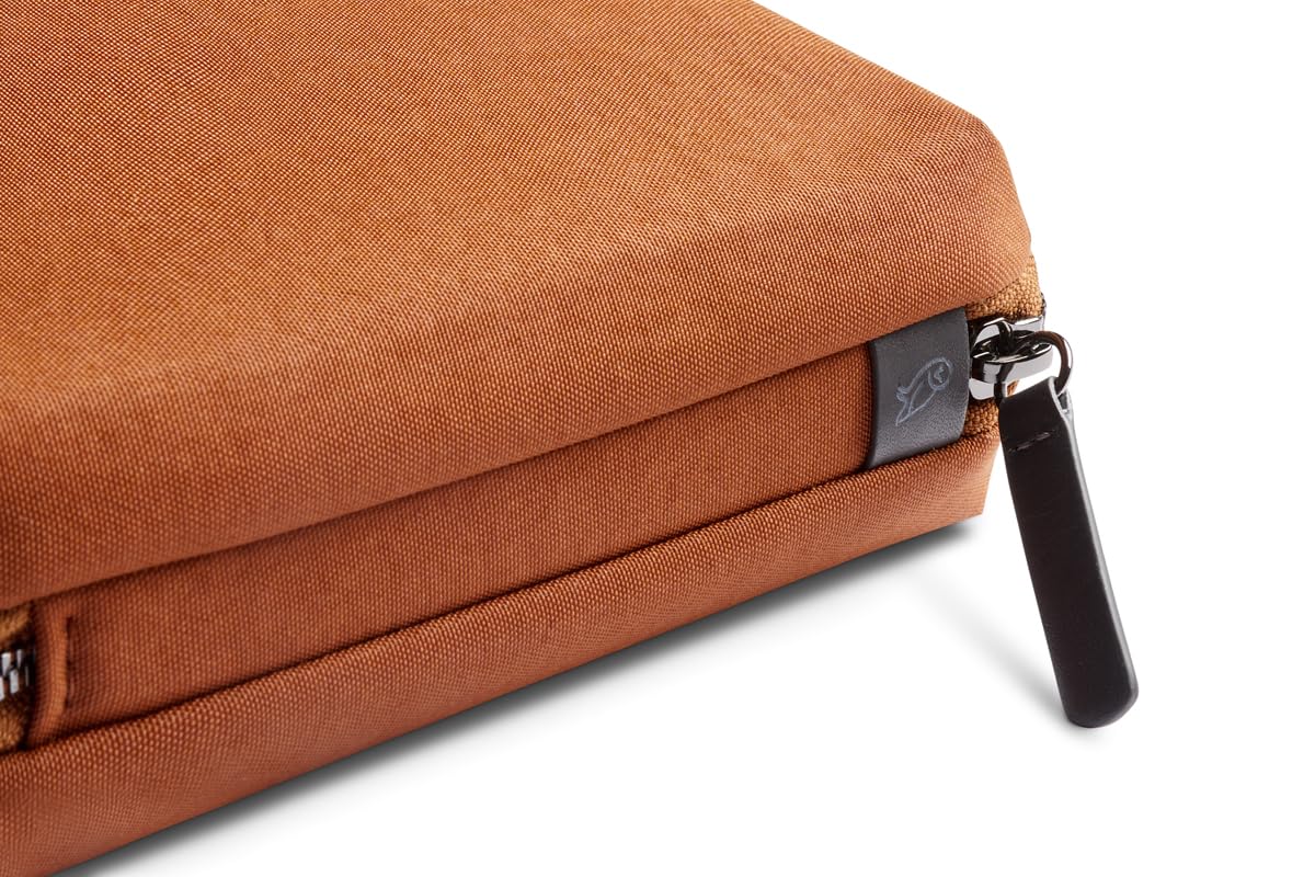 Bellroy Tech Kit Compact (Tech Accessories Organizer, Zipper Pouch) - Bronze