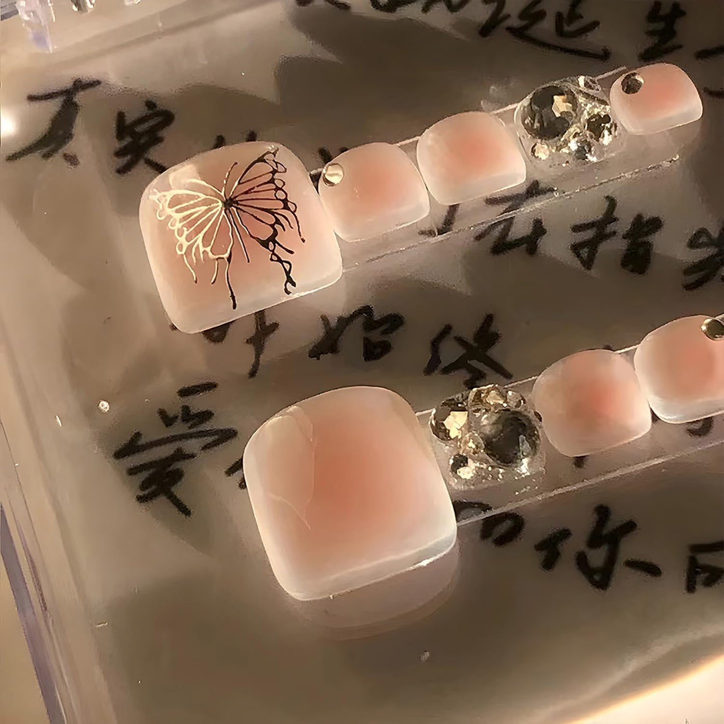 FIEONCIY 24pcs Press-on Square Acrylic False Nails Set with Glue, Gold Butterfly & Rhinestone Design, Spring & Summer Theme, Full Cover Nails, Modern Style