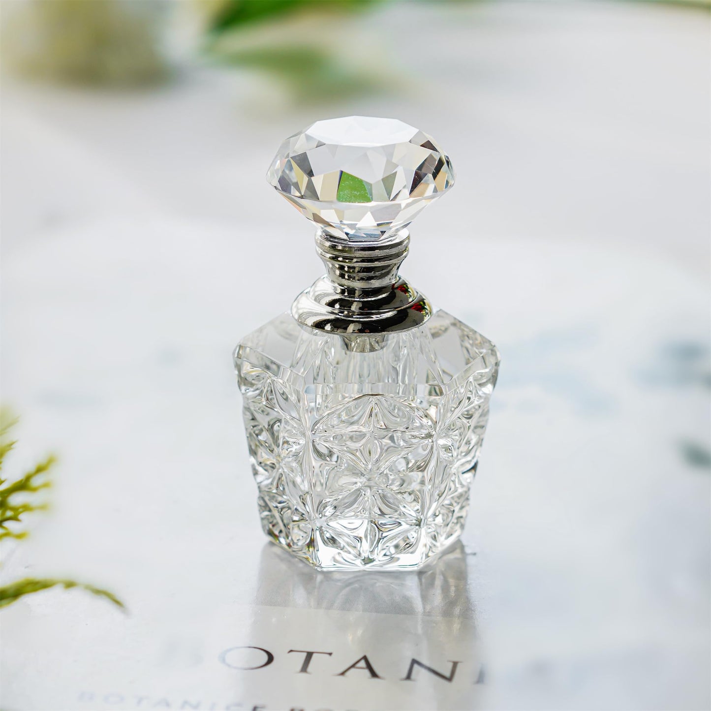 H&D HYALINE & DORA Clear Art Carved Crystal Empty Mini Refillable Perfume Bottle