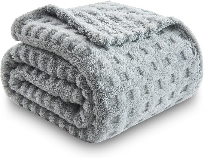 NEWCOSPLAY Super Soft King Blanket Grey Premium Silky Flannel Fleece 3D Waffle Checkered Lightweight Bed Blanket All Season Use (Light Grey, King(90"x110"))