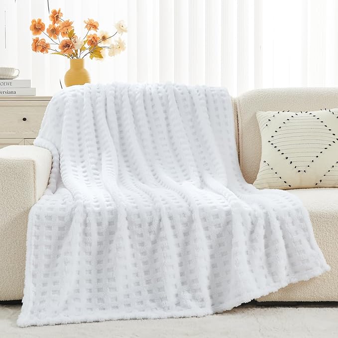 NEWCOSPLAY Super Soft King Blanket White Premium Silky Flannel Fleece 3D Waffle Checkered Lightweight Bed Blanket All Season Use (White, King(90"x110"))
