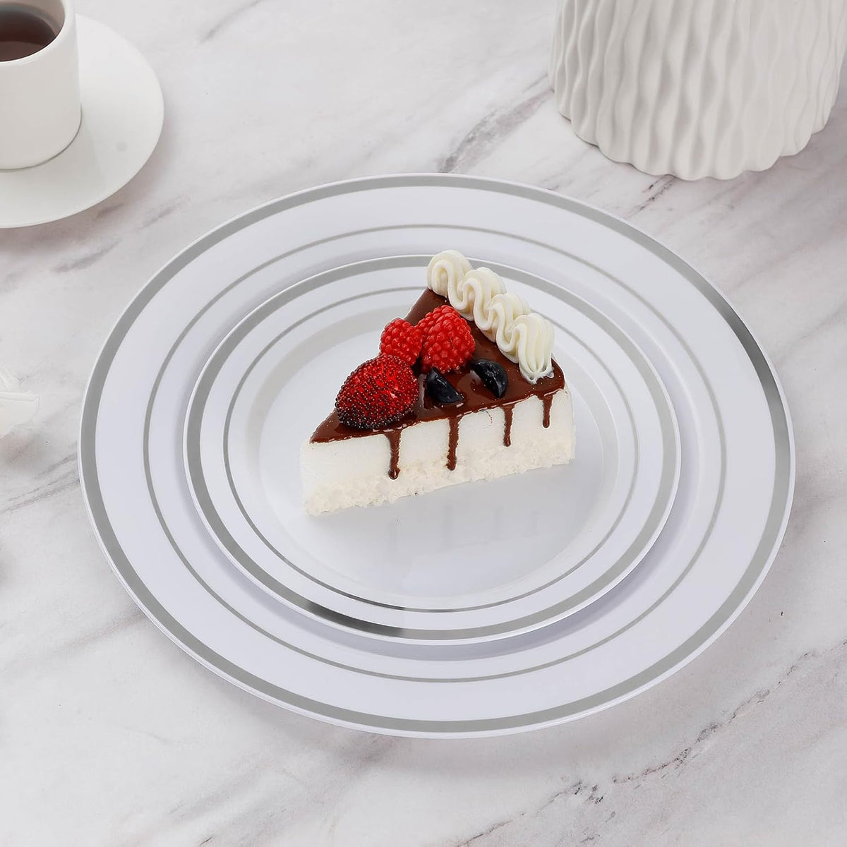 Goodluck 200PCS Silver Plastic Plates, Heavy Duty Disposable Gold Plates with 100 10.25 inch Dinner Plates and 100 7.5 inch Dessert Plates, Disposable Plates for Party, Holiday, Wedding, Christmas