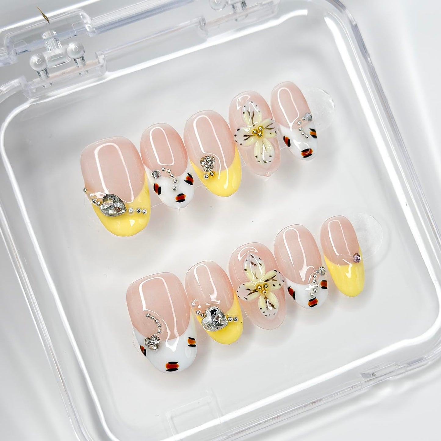 Luxury Press on Nails Medium Almond Handmade 3D Unique Reusable ABS Material Fake Nails French Tip False Nails with Designs Rhinestones Floral Art Petal Glossy Glue on Nails Thick Acrylic Nails(M)