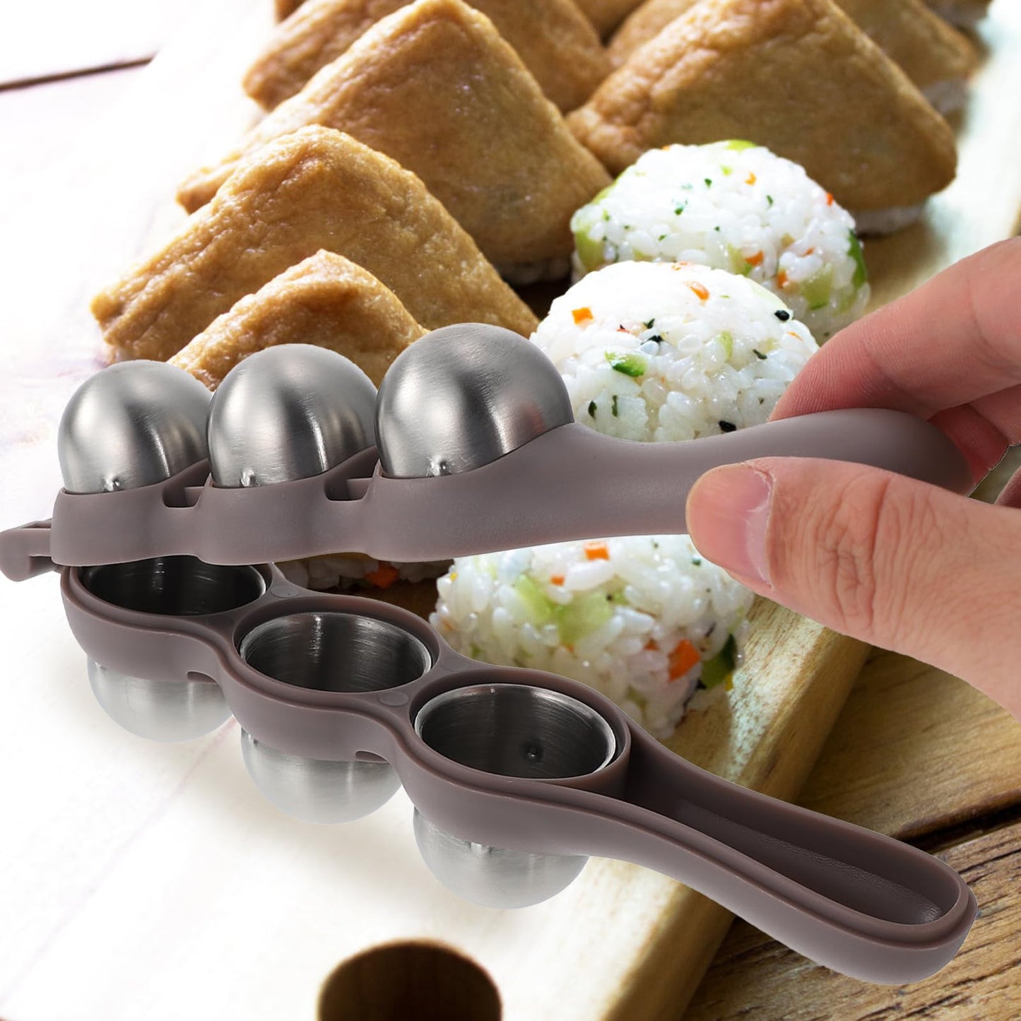 New Housewarming DIY Rice Baller Shakers Rice Ball Molds Lunch Maker Mould Sushi Maker Mould with a Mini Rice Paddle Onigiri Mold Ball Shaped Kitchen Tools Food Decor for 1 Set