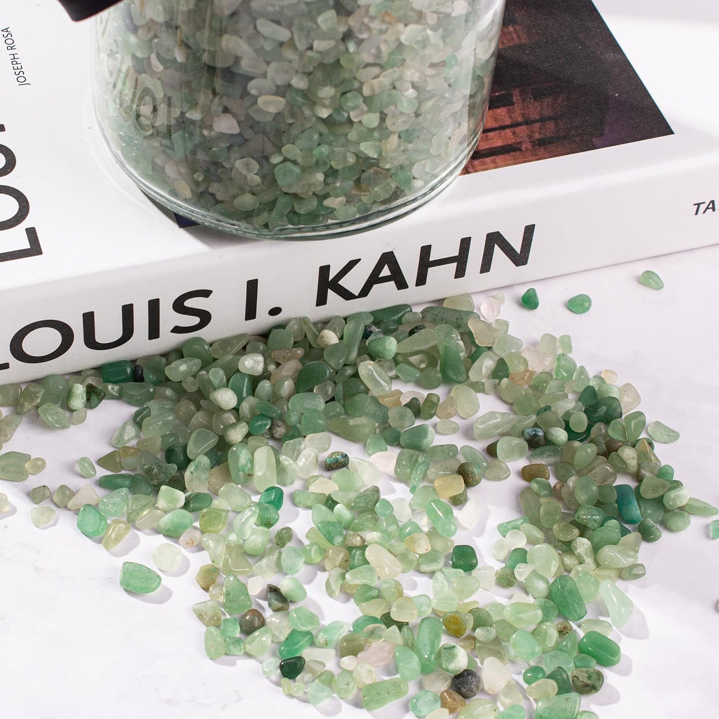 EZEELAI Crystal Chips Bulk Green Aventurine Crushed Quartz Stones Pebbles, 5-7mm Polished Tumbled Healing Crystal Chips Crushed Rocks Jade Pebbles for Aquarium, Garden and Home - 3 Lbs