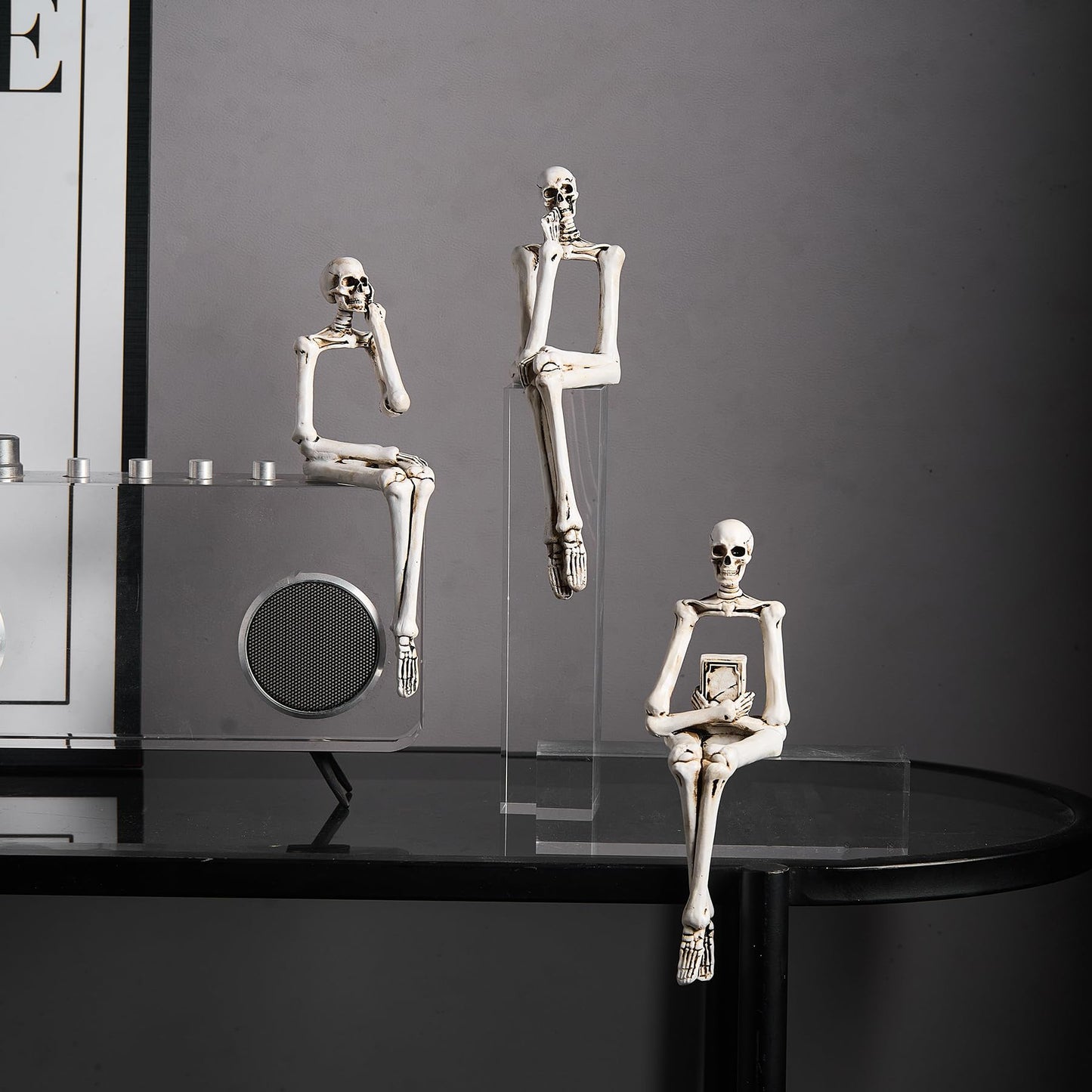 Octdays Skull Thinker Statues Halloween Decor, Indoor Small Resin Skull Collectible Figurines, Halloween Table Bookshelf Home Living Room Decorations (White)
